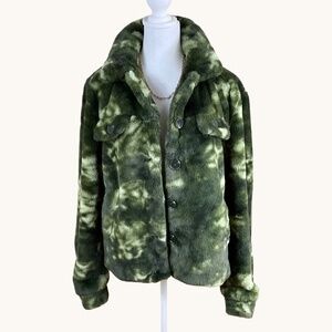 Guess Faux Fur Jacket Camo Khaki Green (L)